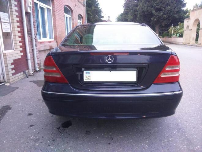 Mercedes C 200 2000, 200,000 km - 2.0 l - Quba