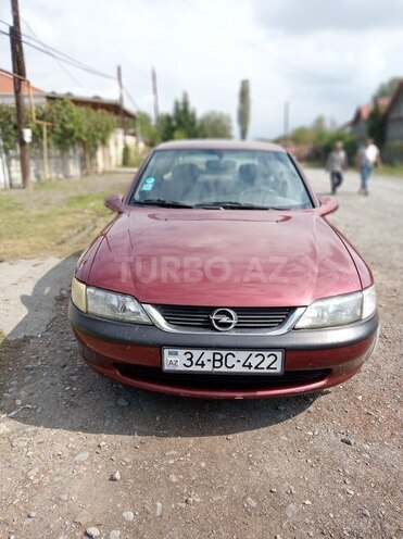 Opel Vectra 1997, 352,000 km - 1.6 l - Qax