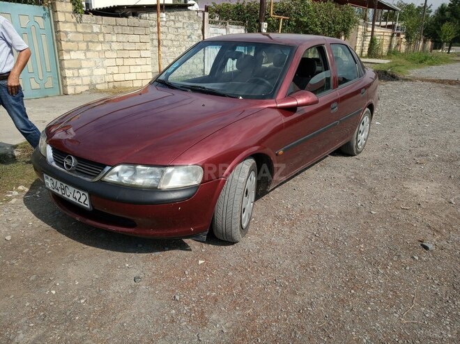 Opel Vectra 1997, 352,000 km - 1.6 l - Qax