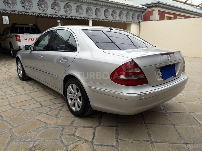 Mercedes E 270 2004, 322,000 km - 2.7 l - Bakı