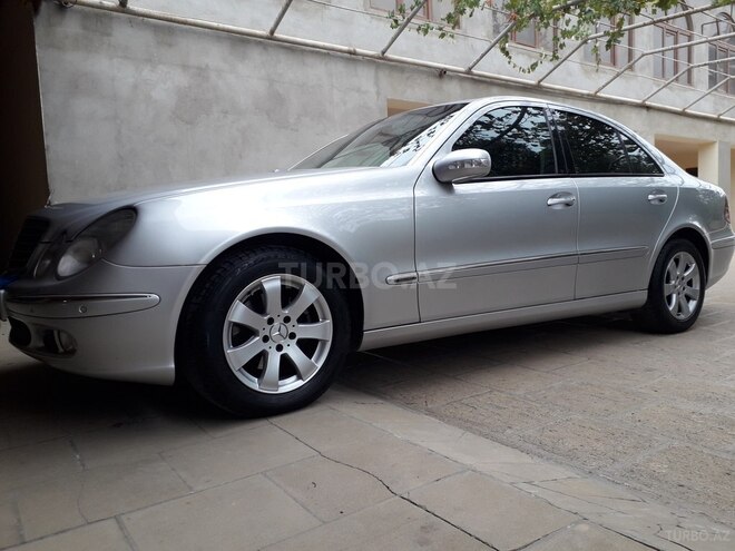 Mercedes E 270 2004, 322,000 km - 2.7 l - Bakı