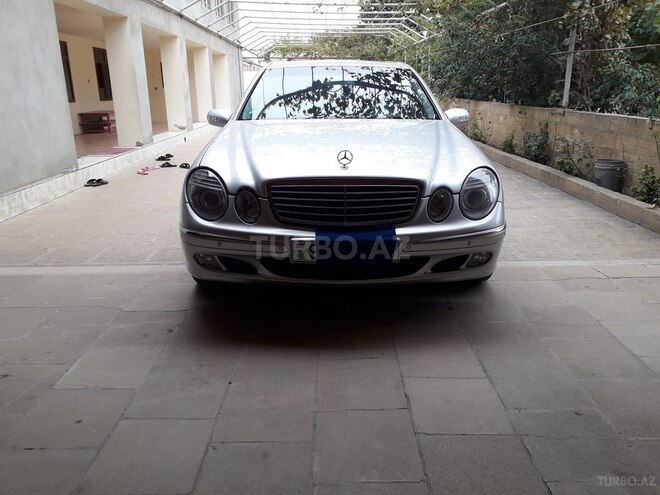 Mercedes E 270 2004, 322,000 km - 2.7 l - Bakı