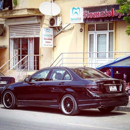 Mercedes C 300 2009, 160,000 km - 3.0 l - Bakı
