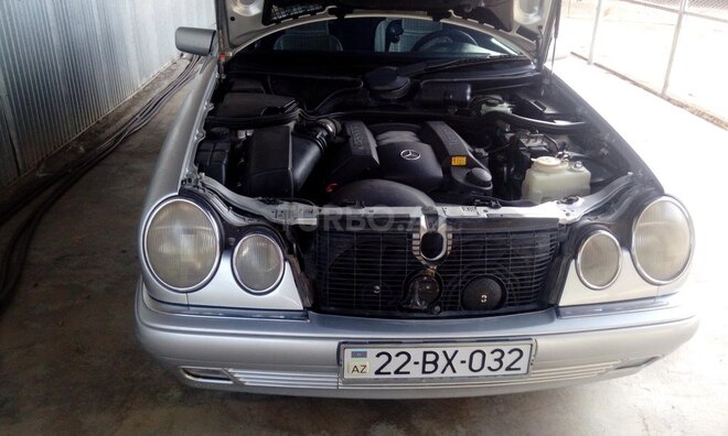 Mercedes E 240 1998, 362,110 km - 2.4 l - Goranboy