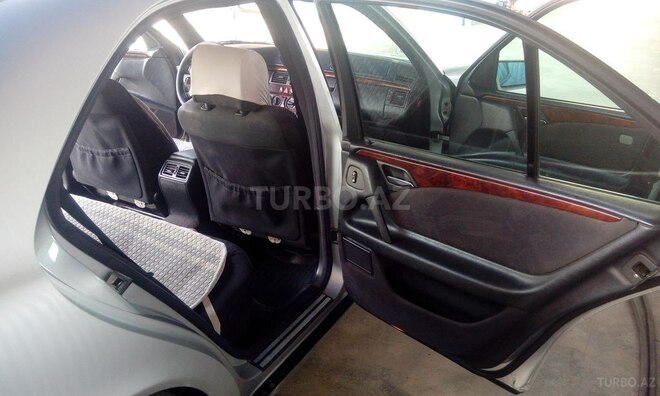 Mercedes E 240 1998, 362,110 km - 2.4 l - Goranboy