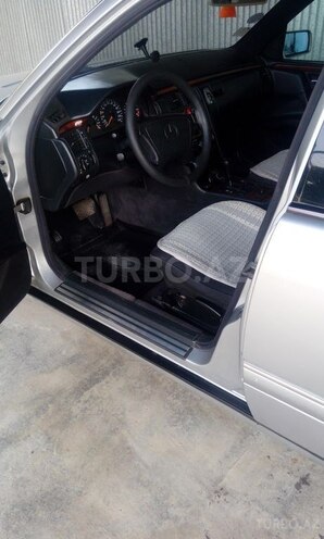 Mercedes E 240 1998, 362,110 km - 2.4 l - Goranboy