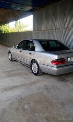 Mercedes E 240 1998, 362,110 km - 2.4 l - Goranboy