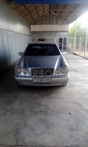 Mercedes E 240 1998, 362,110 km - 2.4 l - Goranboy