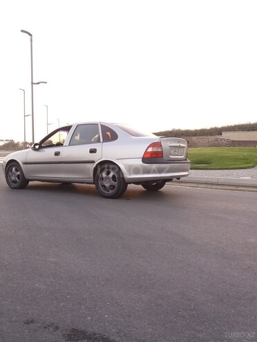 Opel Vectra 1998, 310,000 km - 1.6 l - Bakı