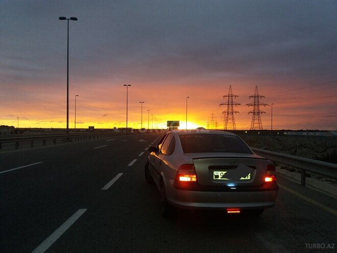 Opel Vectra 1998, 310,000 km - 1.6 l - Bakı