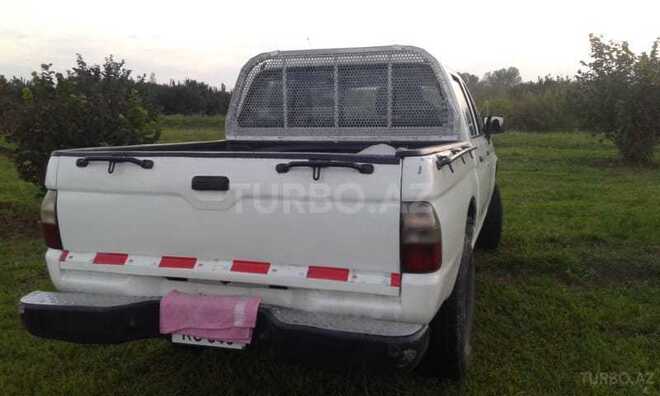 Mitsubishi L200 2006, 324,620 km - 2.5 l - Qax