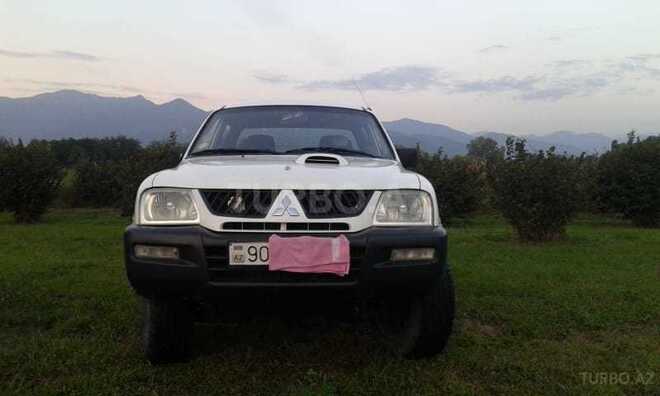 Mitsubishi L200 2006, 324,620 km - 2.5 l - Qax