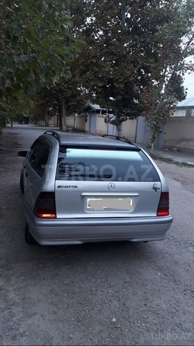 Mercedes C 220 2000, 220,000 km - 2.2 л - İmişli
