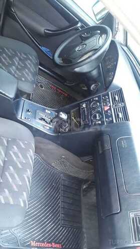 Mercedes C 220 2000, 220,000 km - 2.2 л - İmişli