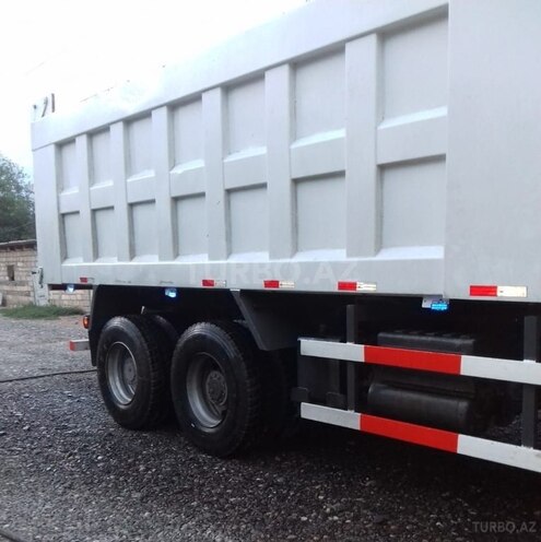 HOWO Sinotruk 2013, 241,000 km - 9.0 l - Bakı