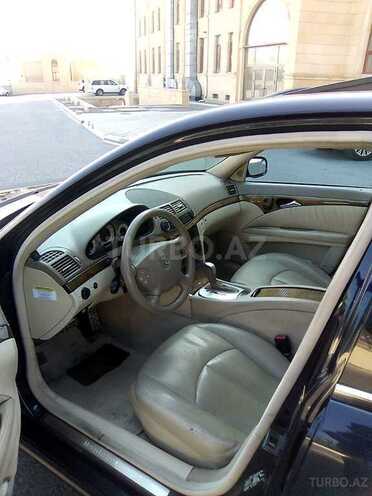 Mercedes E 350 2004, 212,000 km - 3.5 l - Bakı
