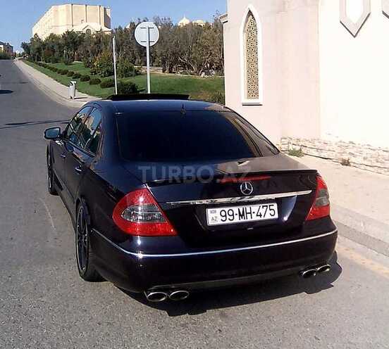 Mercedes E 350 2004, 212,000 km - 3.5 l - Bakı