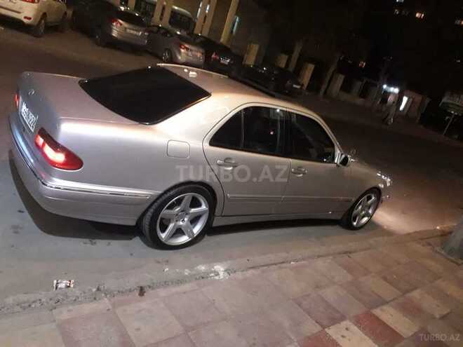 Mercedes E 320 2000, 300,000 km - 3.2 l - Bakı