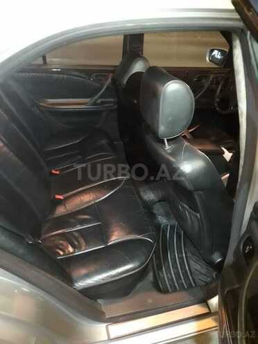 Mercedes E 320 2000, 300,000 km - 3.2 l - Bakı