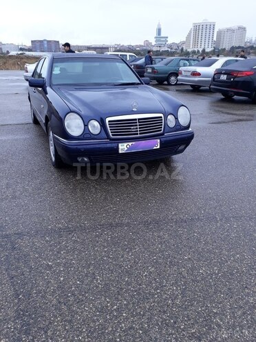 Mercedes E 240 1998, 299,500 km - 2.4 l - Xırdalan