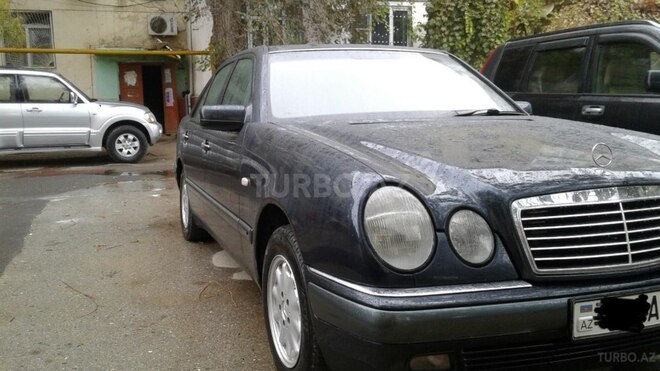 Mercedes E 230 1997, 297,700 km - 2.3 l - Bakı