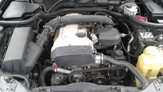 Mercedes E 230 1997, 297,700 km - 2.3 l - Bakı