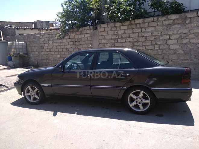 Mercedes C 220 1994, 670,000 km - 2.2 l - Bakı