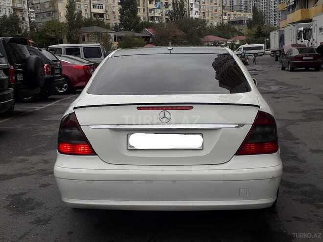Mercedes E 220 2006, 218,000 km - 2.2 l - Bakı
