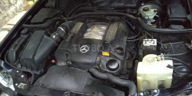Mercedes E 240 1997, 135,500 km - 2.4 l - Gəncə