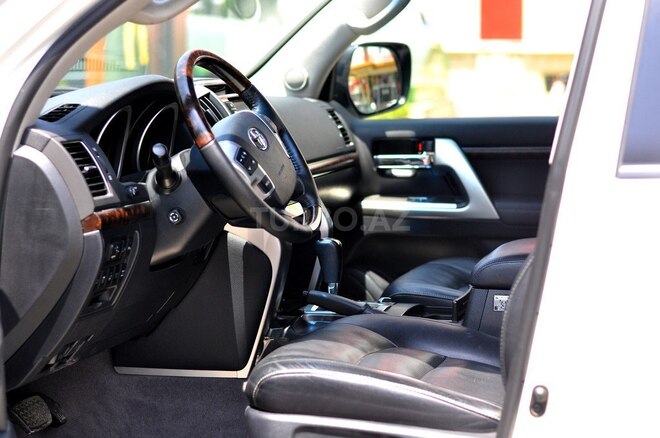 Toyota Land Cruiser 2014, 36,000 km - 4.6 л - Bakı