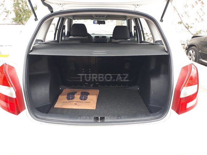 Skoda Fabia 2013, 176,880 km - 1.2 л - Bakı