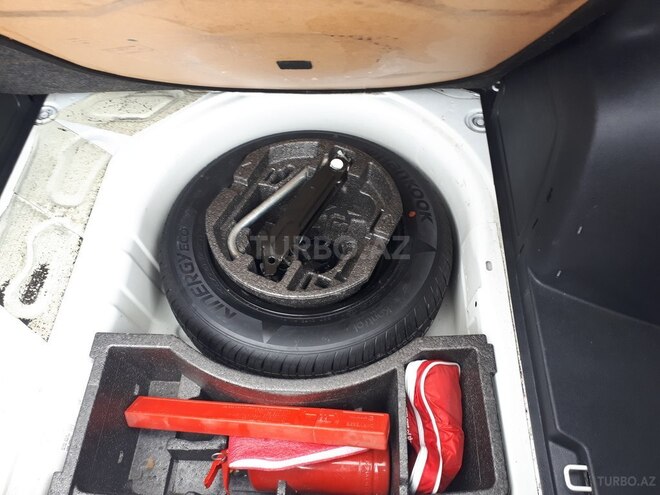 Skoda Fabia 2013, 176,880 km - 1.2 л - Bakı