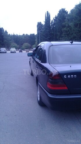 Mercedes C 200 2000, 279,523 km - 2.0 l - Bakı