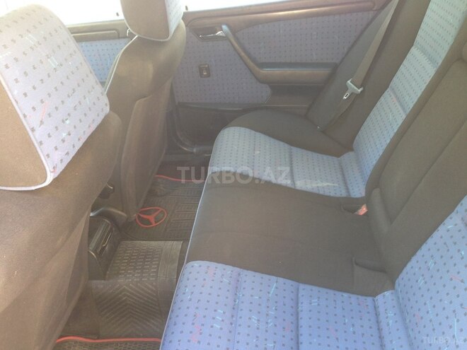 Mercedes C 180 1994, 330,000 km - 1.8 l - Biləsuvar