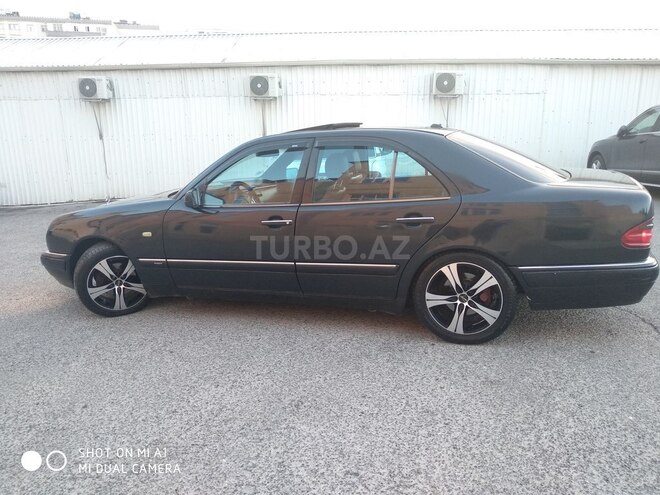 Mercedes E 320 1998, 390,000 km - 3.2 l - Bakı
