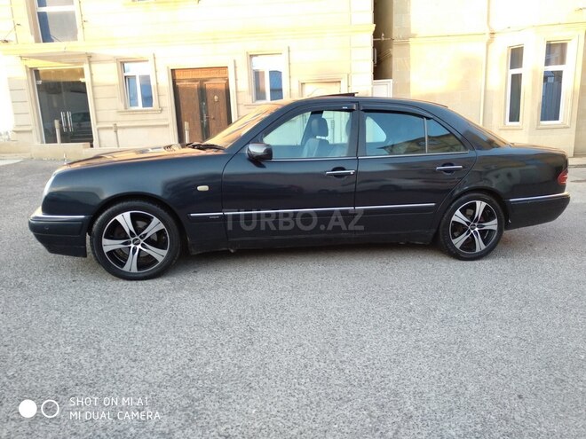 Mercedes E 320 1998, 390,000 km - 3.2 l - Bakı
