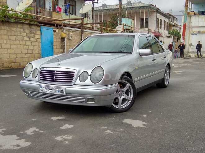 Mercedes E 240 1998, 289,634 km - 2.4 l - Bakı