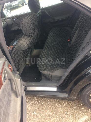 Mercedes E 270 2000, 156,000 km - 2.7 л - Bakı