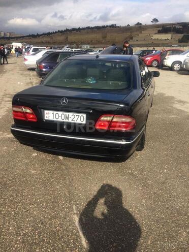 Mercedes E 270 2000, 156,000 km - 2.7 л - Bakı