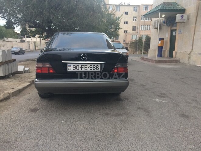 Mercedes E 220 1994, 390,000 km - 2.2 l - Bakı