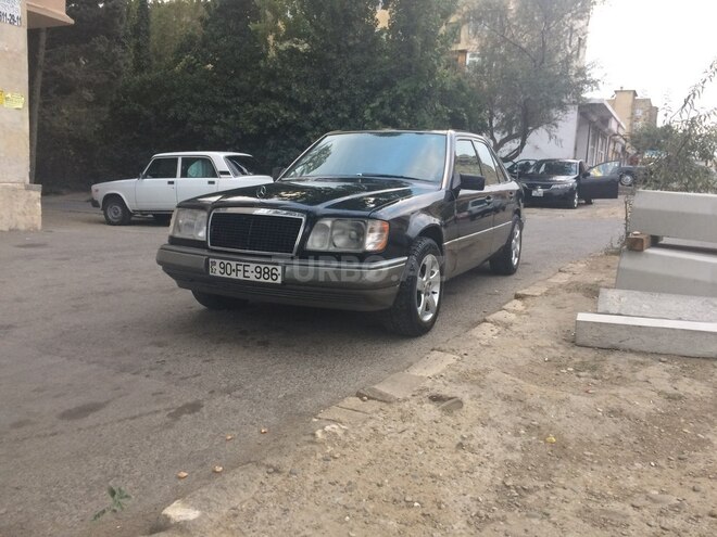 Mercedes E 220 1994, 390,000 km - 2.2 l - Bakı