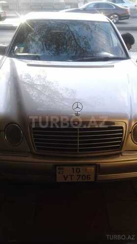 Mercedes E 240 1998, 250,000 km - 2.4 л - Bakı