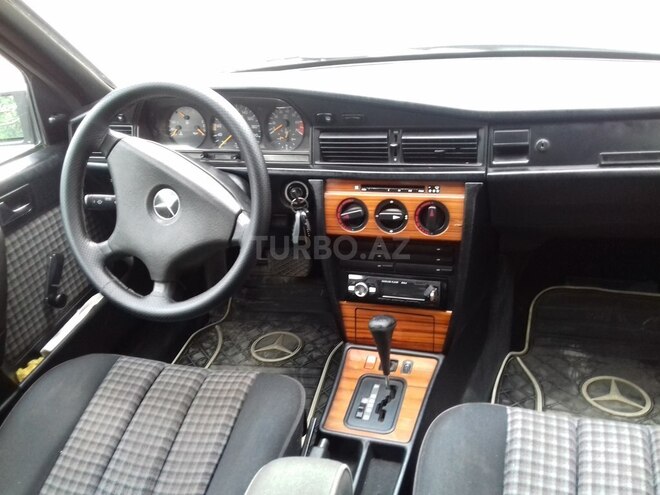 Mercedes 190 1992, 350,000 km - 1.8 l - Goranboy