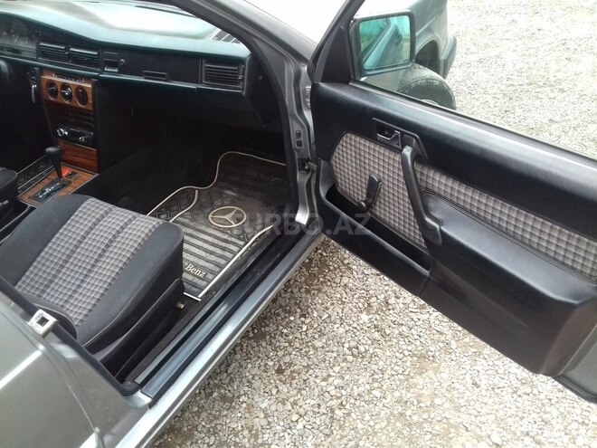 Mercedes 190 1992, 350,000 km - 1.8 l - Goranboy