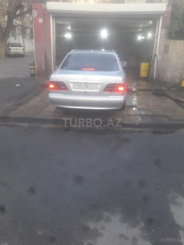 Mercedes E 320 2000, 330,000 km - 3.2 l - Bakı