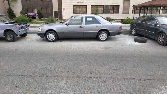 Mercedes E 200 1989, 350,000 km - 2.0 л - Bakı