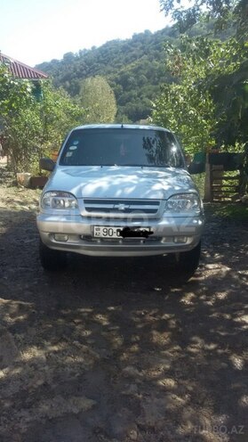 Chevrolet Niva 2008, 124,500 km - 1.7 л - Yardımlı
