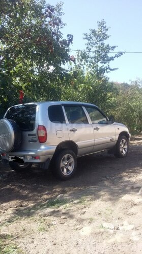 Chevrolet Niva 2008, 124,500 km - 1.7 л - Yardımlı