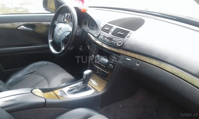 Mercedes E 220 2002, 260,000 km - 2.2 l - Bakı