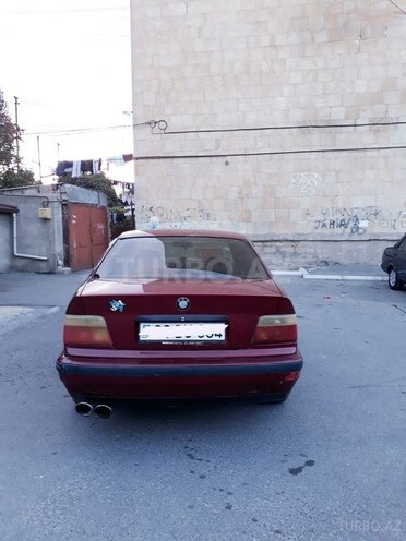 BMW 318 1992, 285,000 km - 1.9 l - Bakı